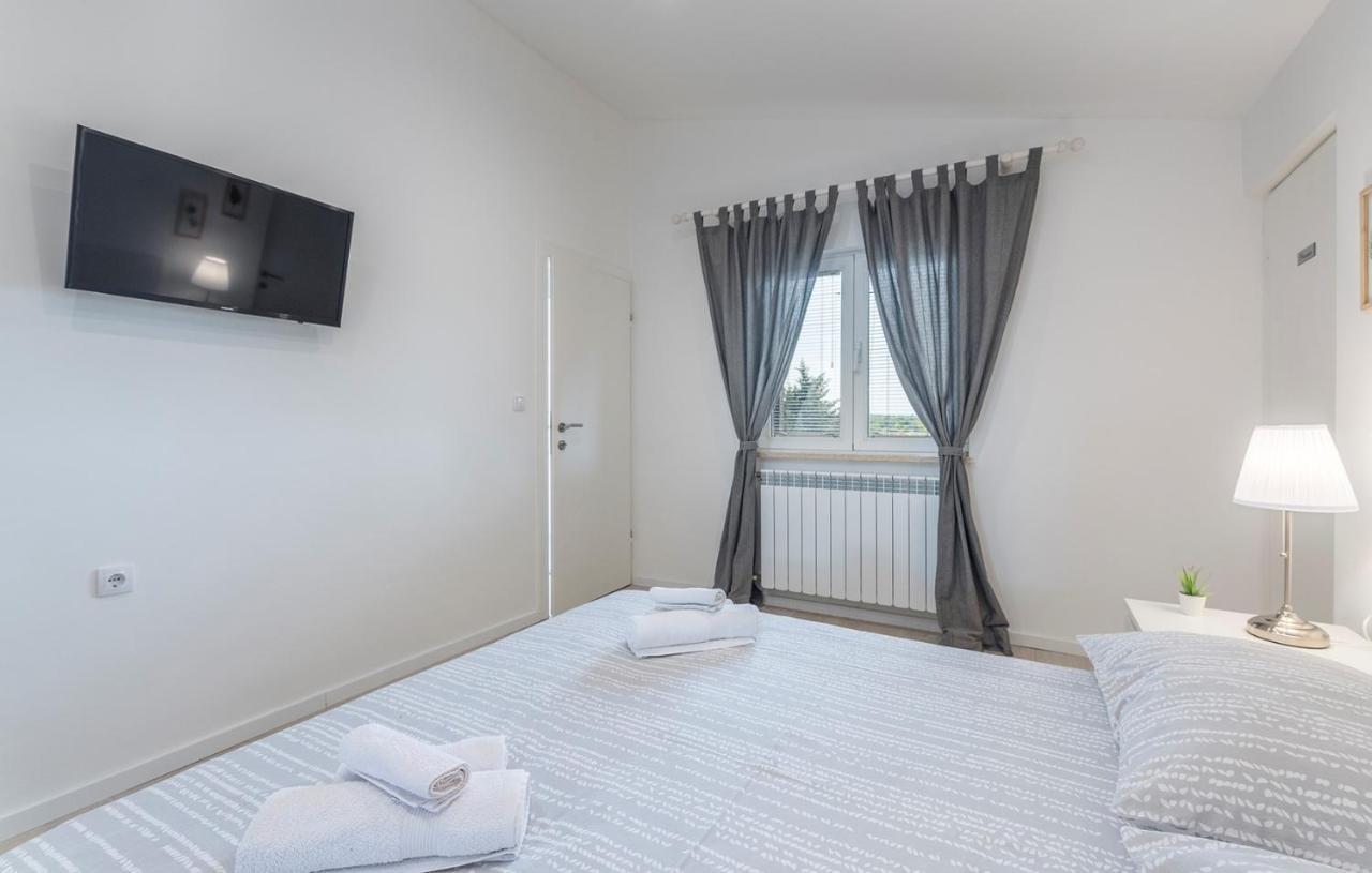 Apartments Saladinka Červar-Porat Extérieur photo